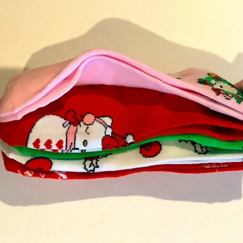 Hello Kitty Christmas Holiday Socks Pack Of 5 New